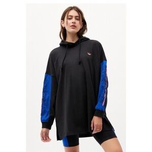 Adidas Men's Hoodie in Black with Blue Sleeves